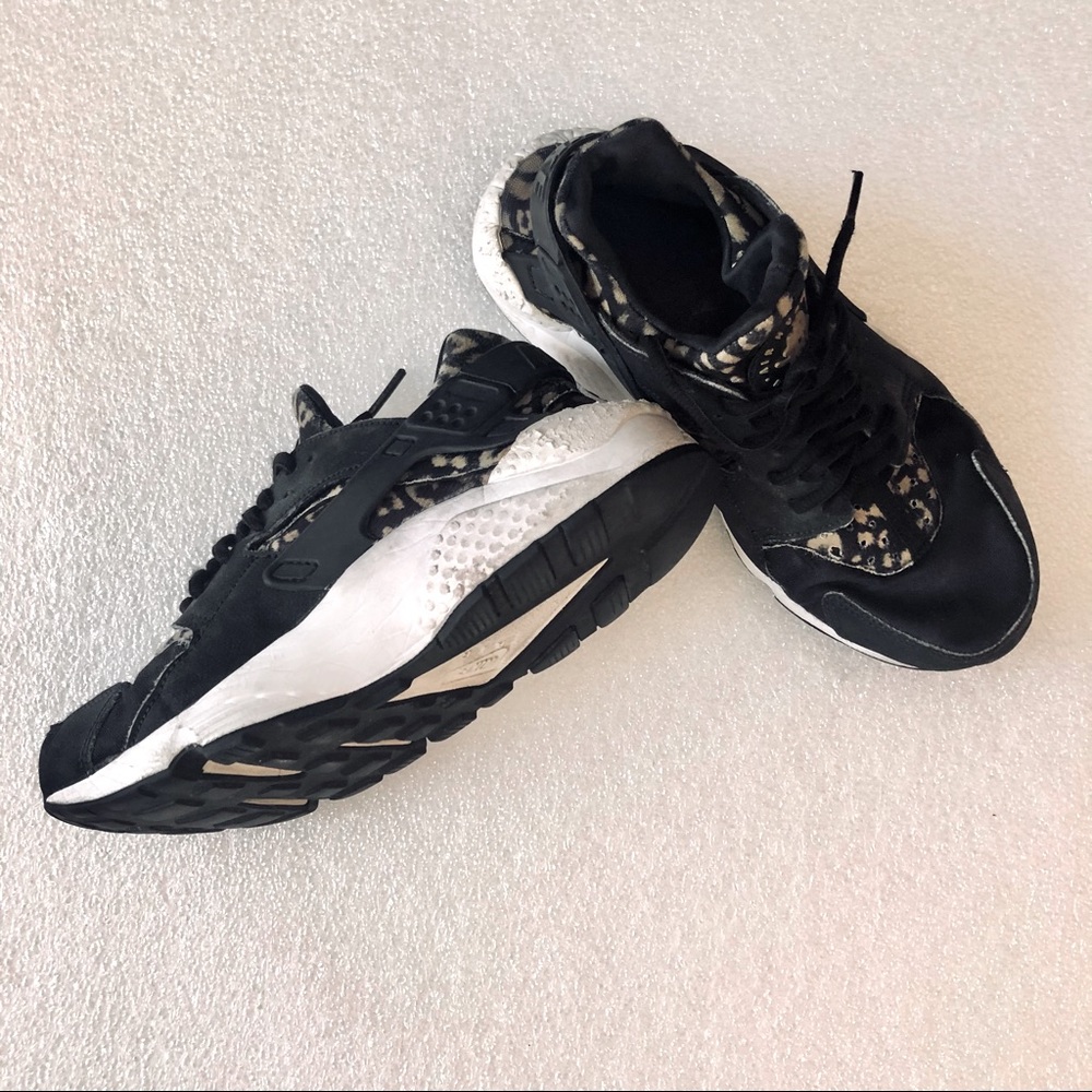 Nike Huarache Ladies Sneakers Size 7